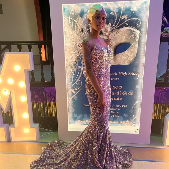 Portia & Scarlett Prom Dress - Picture 1 of 2